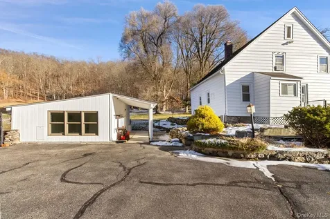 20 Abbeyfield Lane Brewster NY 10509