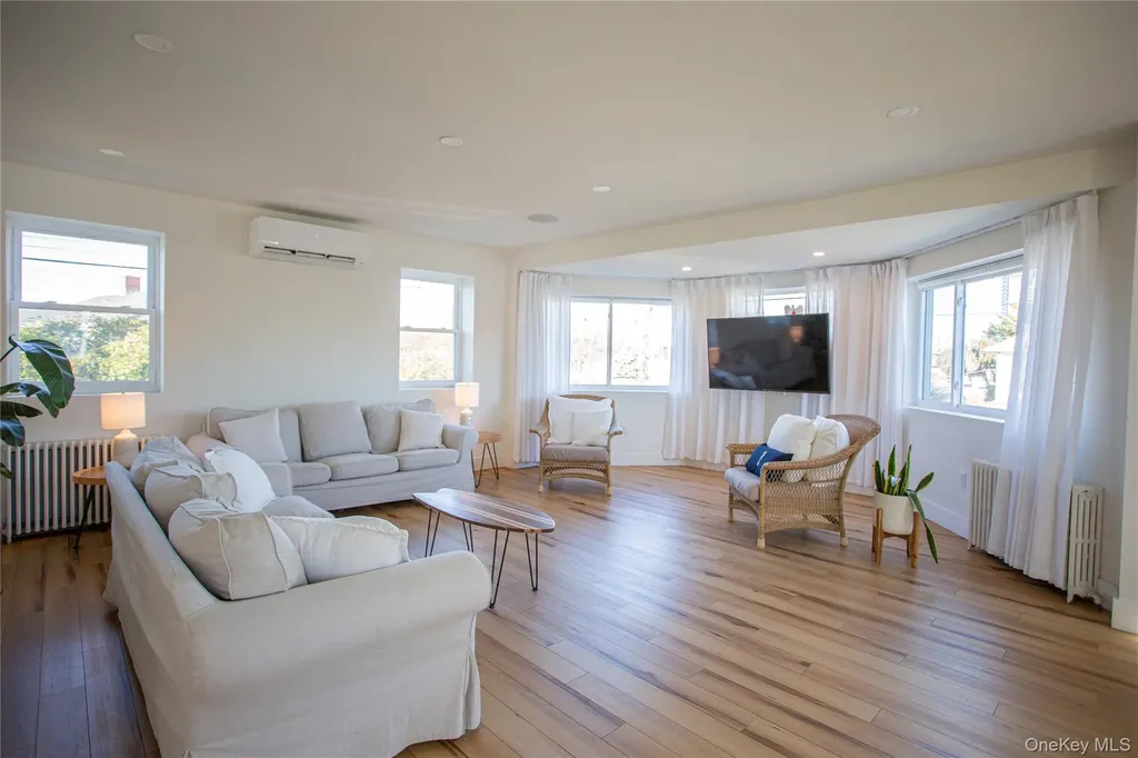 2175 Bay Boulevard Atlantic Beach NY 11509