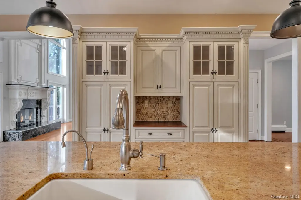 7 Hampton Road Airmont NY 10901