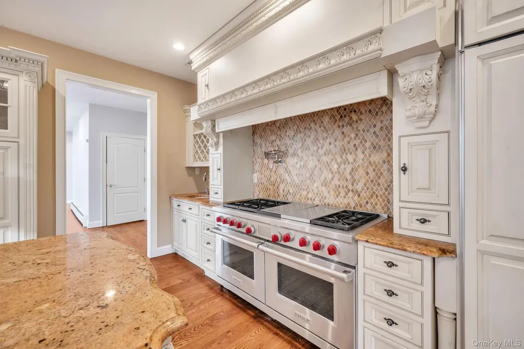 7 Hampton Road Airmont NY 10901