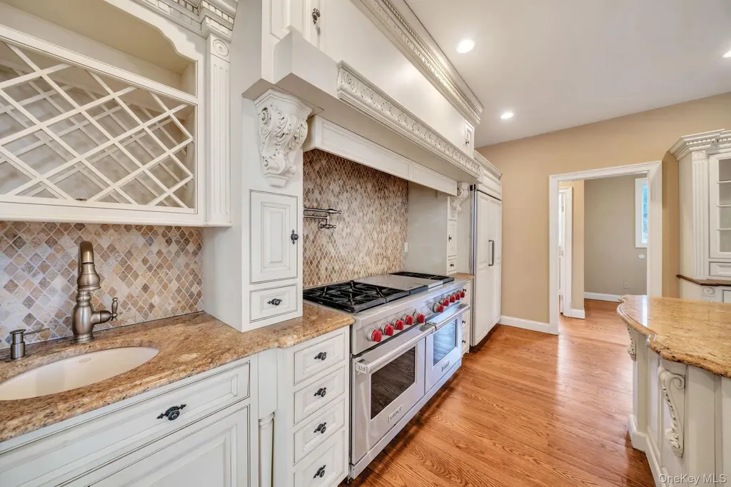 7 Hampton Road Airmont NY 10901