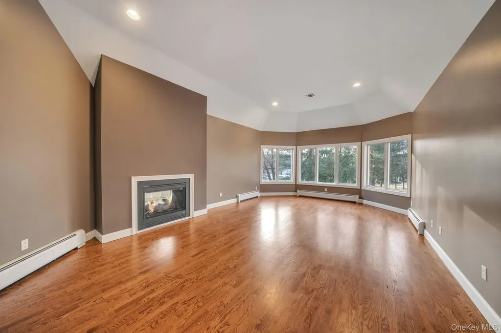 7 Hampton Road Airmont NY 10901