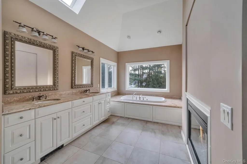 7 Hampton Road Airmont NY 10901