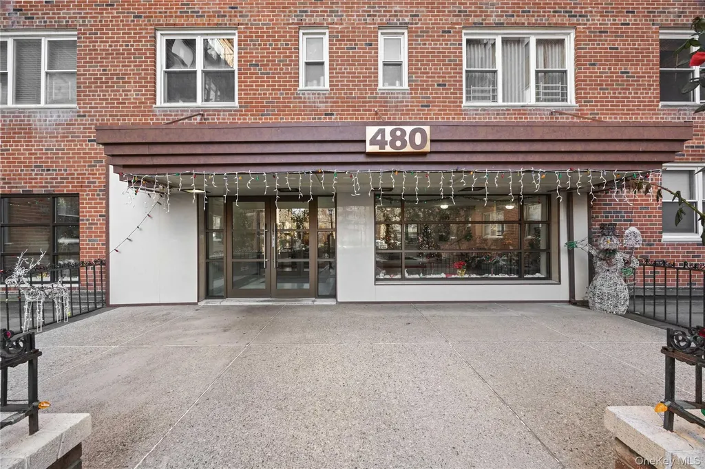 480 Riverdale Yonkers NY 10705