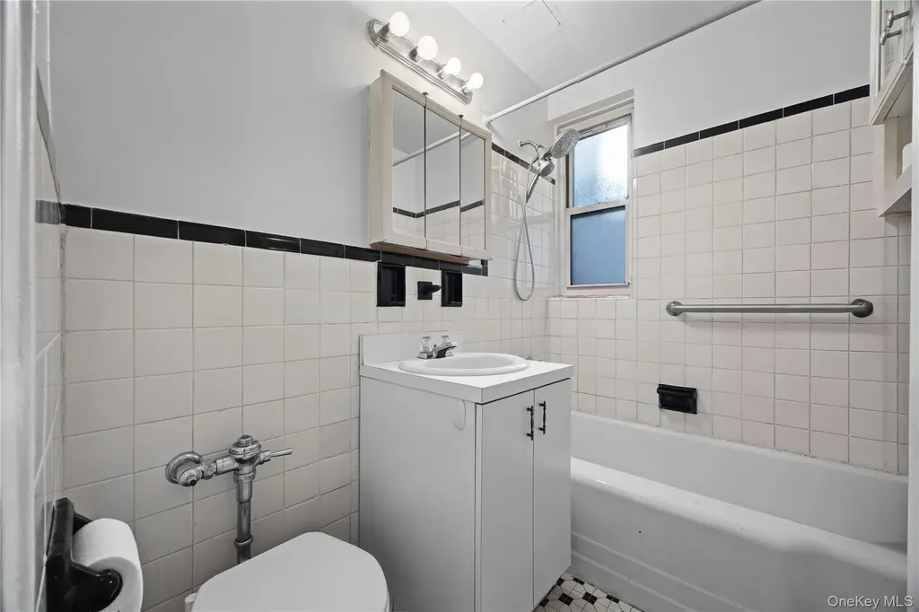 480 Riverdale Yonkers NY 10705