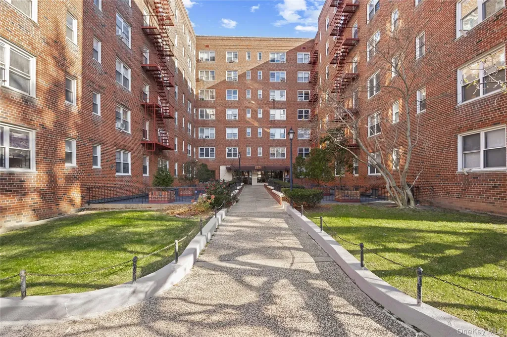 480 Riverdale Yonkers NY 10705