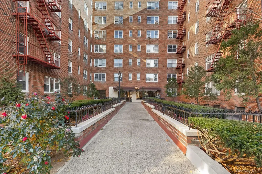 480 Riverdale Yonkers NY 10705