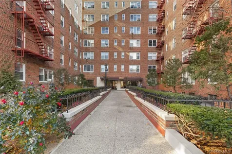 480 Riverdale Yonkers NY 10705