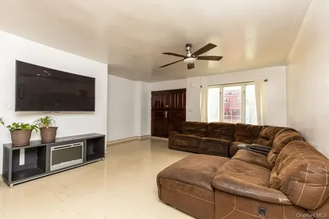 2044 26th Street Astoria NY 11105