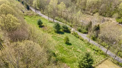 10 Sarles Street Bedford Corners NY 10549
