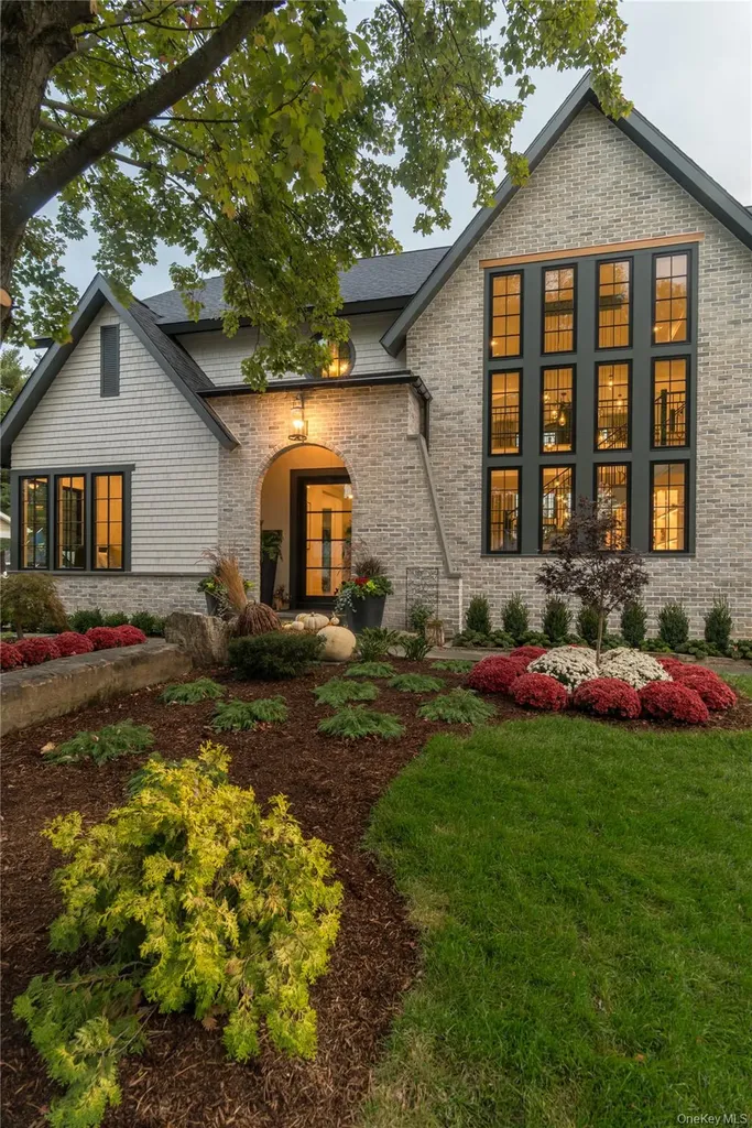 4 Autumn Lane Call Listing Agent NY 12866