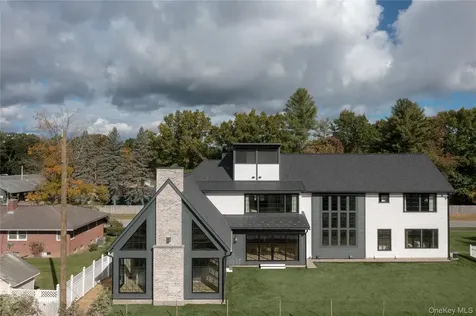 4 Autumn Lane Call Listing Agent NY 12866