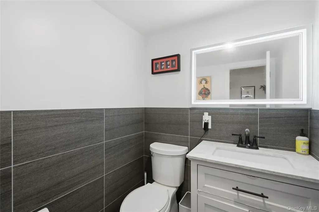 93 Estate Drive Jericho NY 11753