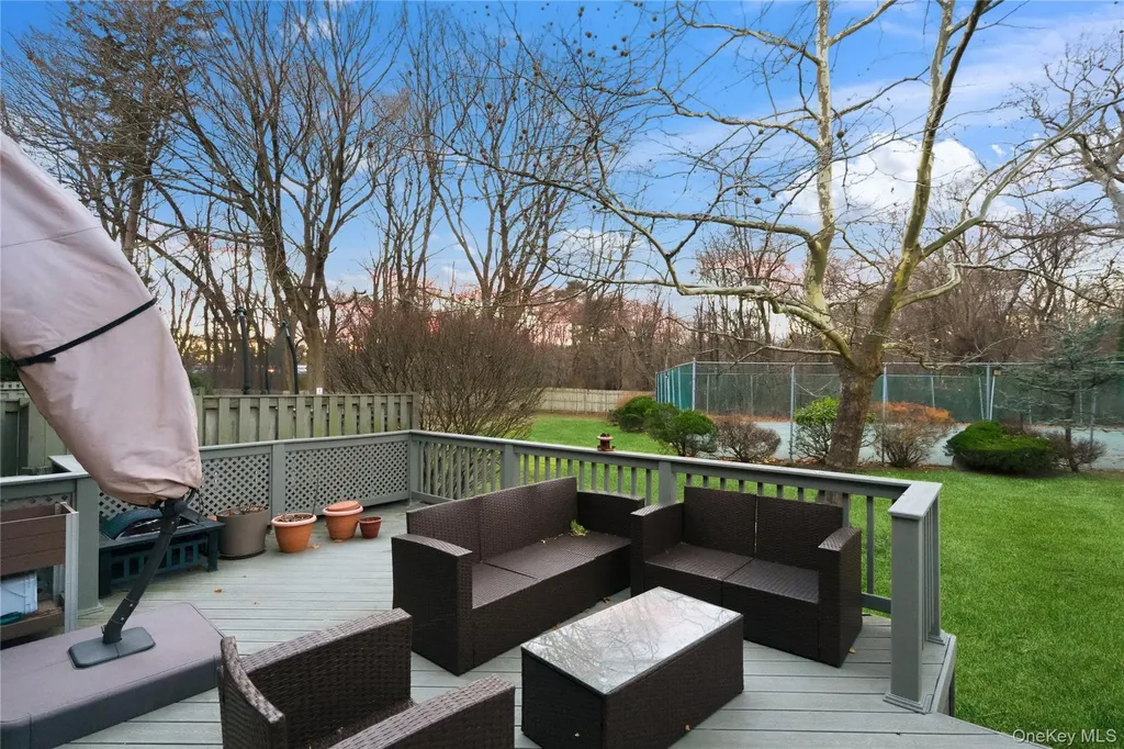 93 Estate Drive Jericho NY 11753