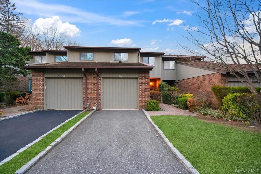 93 Estate Drive Jericho NY 11753