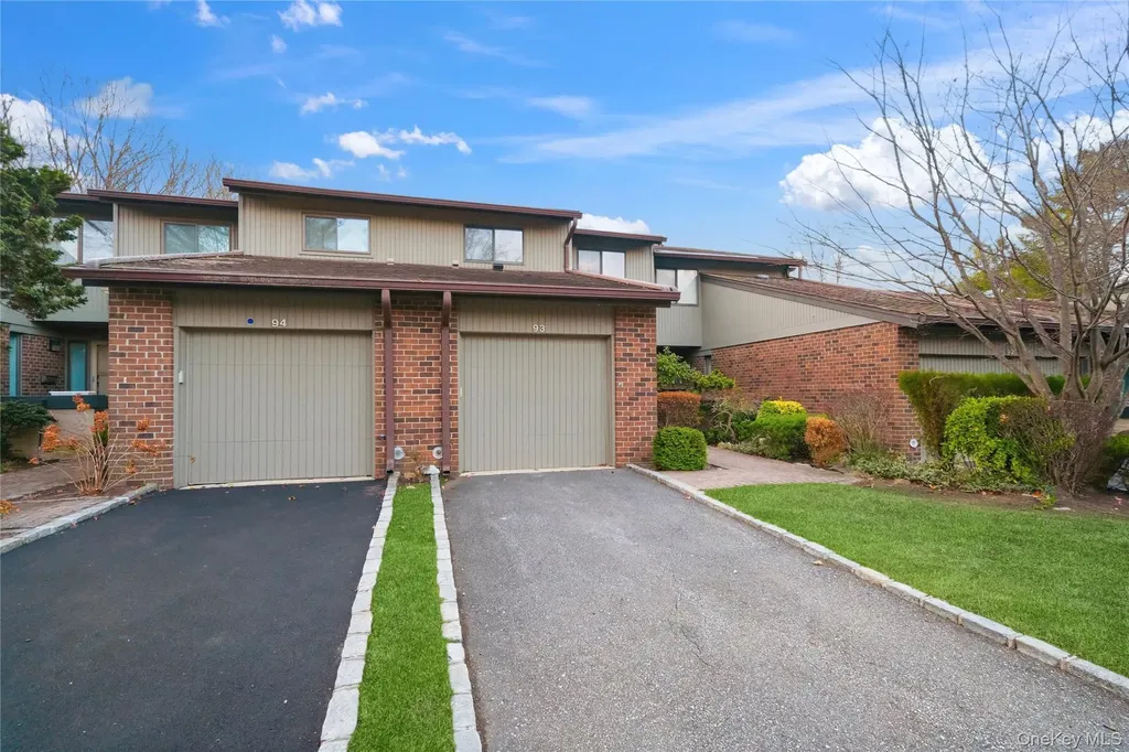 93 Estate Drive Jericho NY 11753