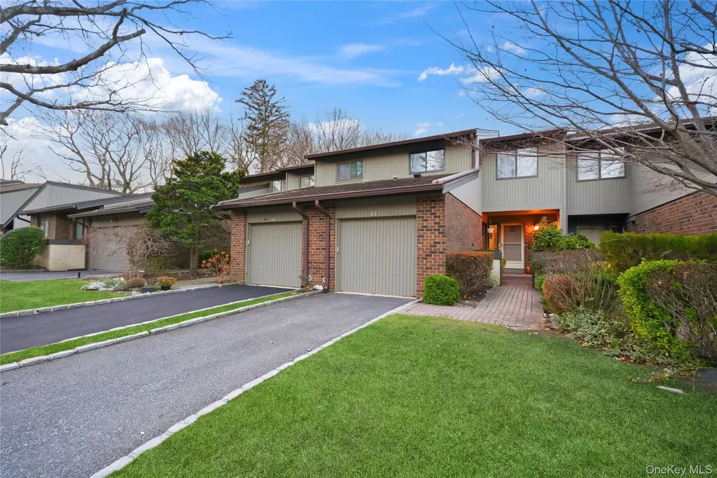 93 Estate Drive Jericho NY 11753