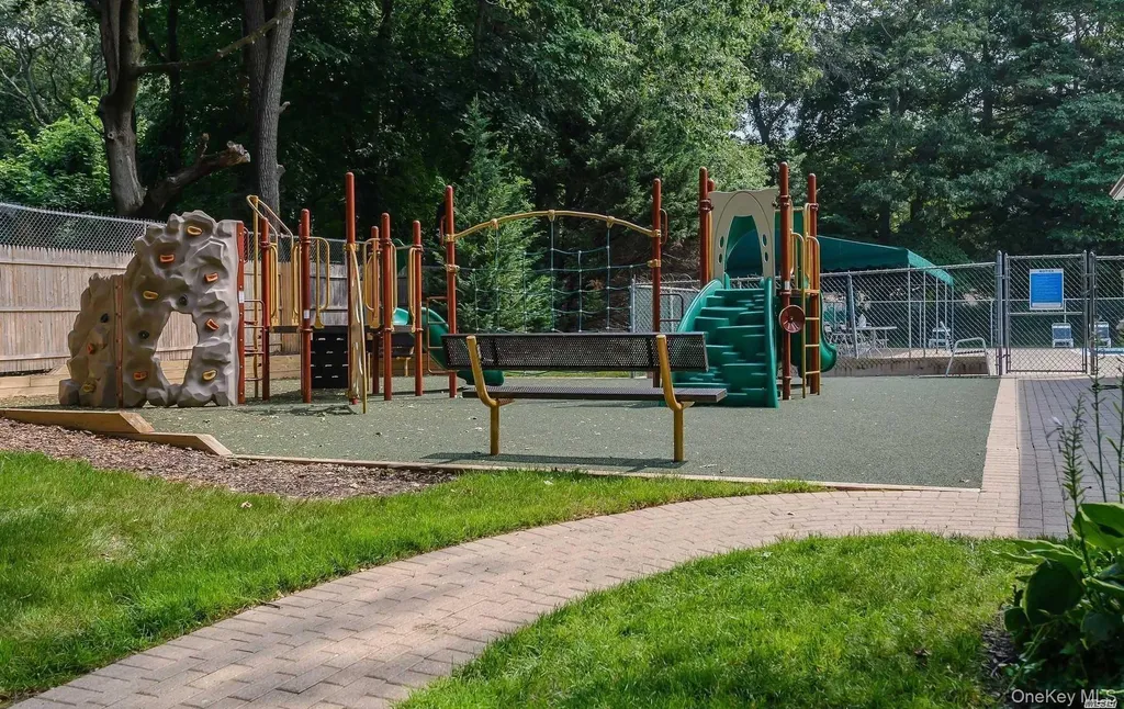 93 Estate Drive Jericho NY 11753