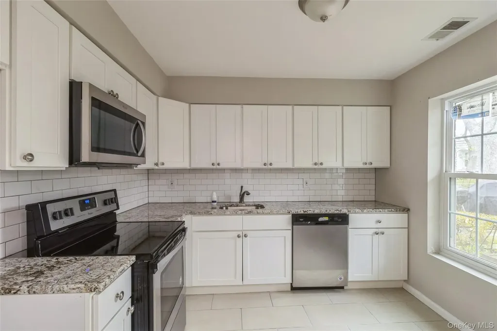 655 Middle Country Road Coram NY 11727