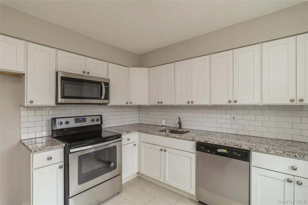 655 Middle Country Road Coram NY 11727