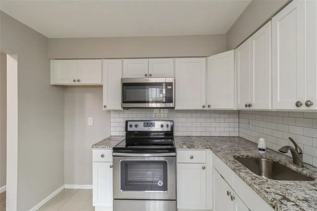 655 Middle Country Road Coram NY 11727