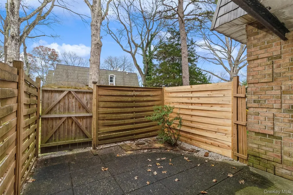 655 Middle Country Road Coram NY 11727