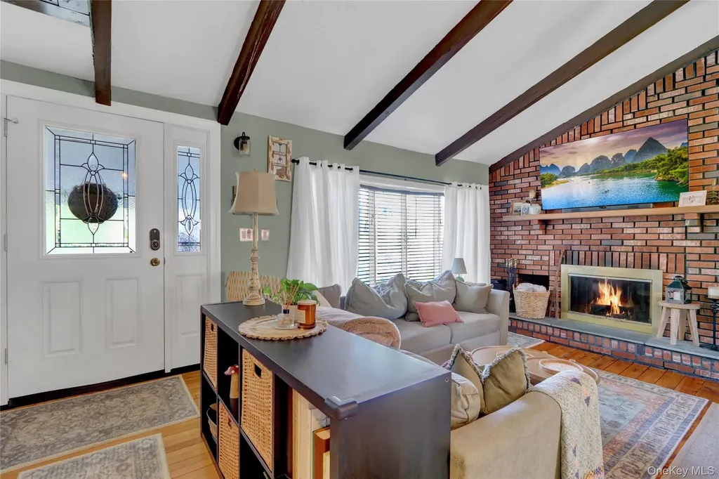 25 Zenith Road Rocky Point NY 11778