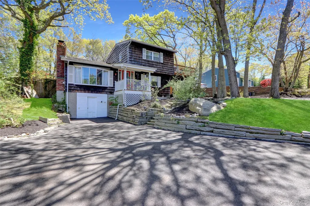 25 Zenith Road Rocky Point NY 11778