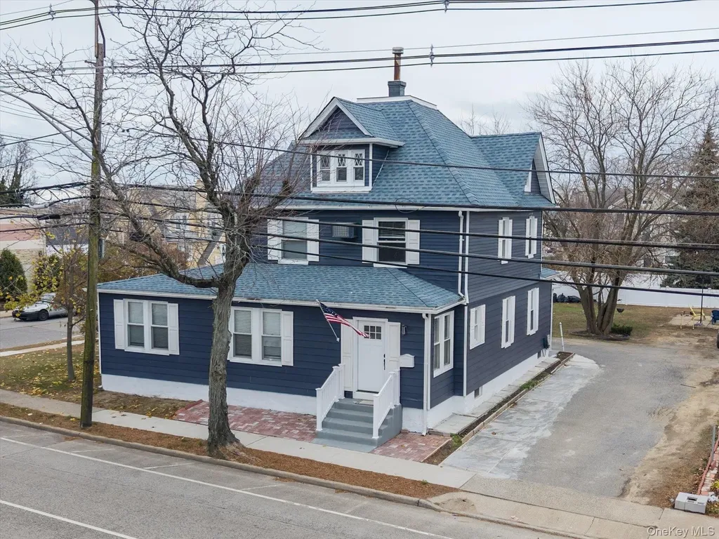 41 Atlantic Avenue Freeport NY 11520