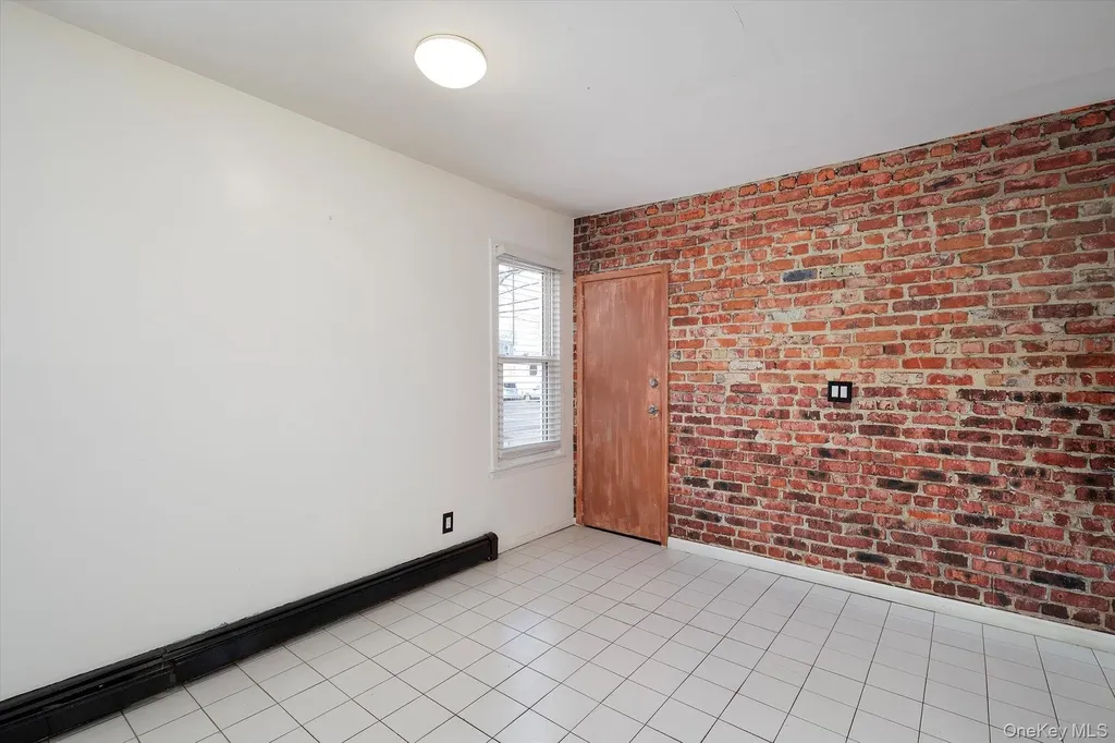 41 Atlantic Avenue Freeport NY 11520