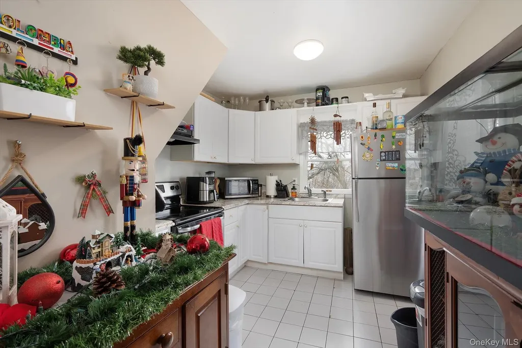 41 Atlantic Avenue Freeport NY 11520