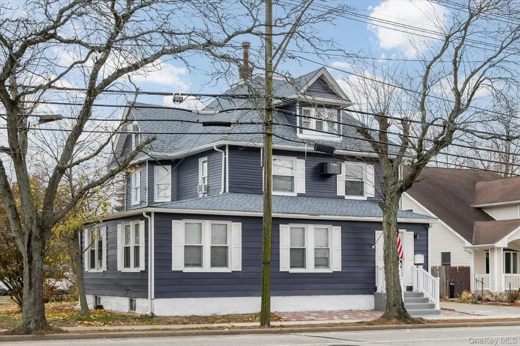 41 Atlantic Avenue Freeport NY 11520