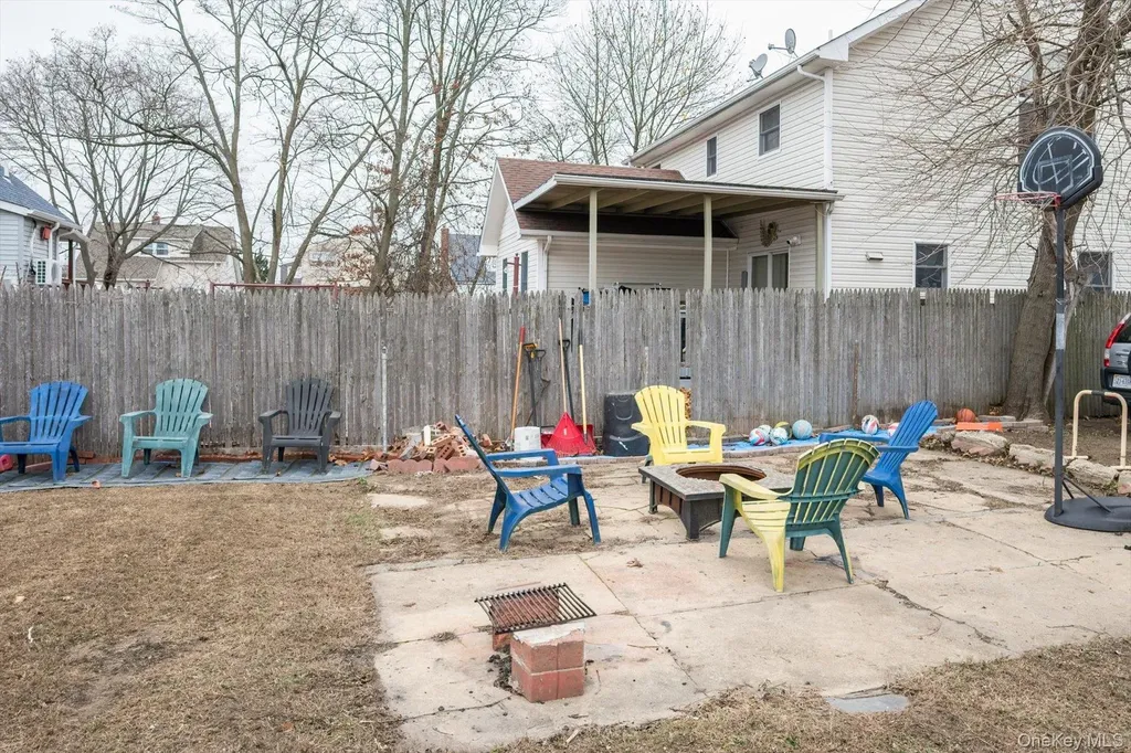 41 Atlantic Avenue Freeport NY 11520