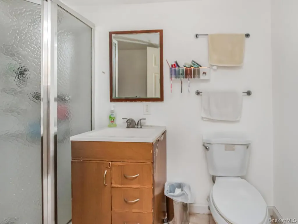 4190 E Tremont Avenue Bronx NY 10465
