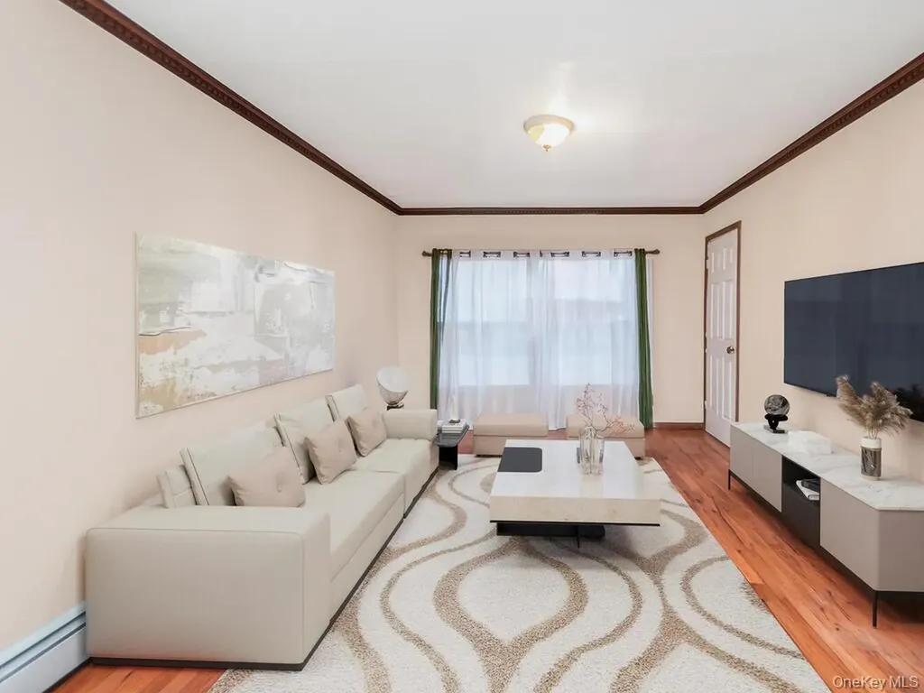 4190 E Tremont Avenue Bronx NY 10465