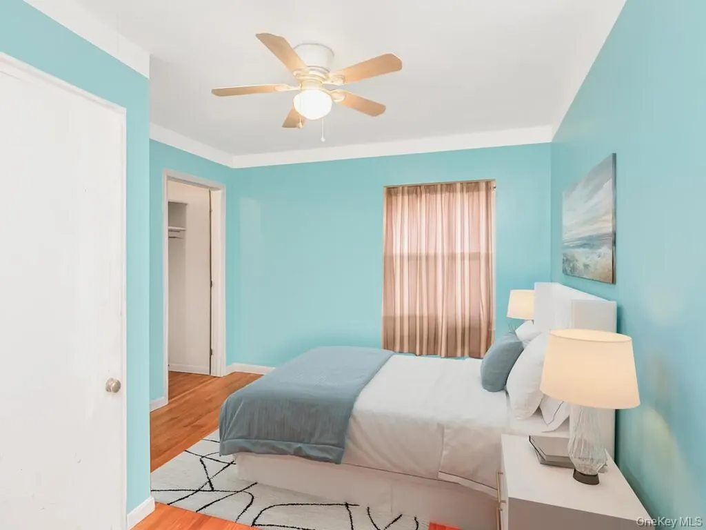 4190 E Tremont Avenue Bronx NY 10465