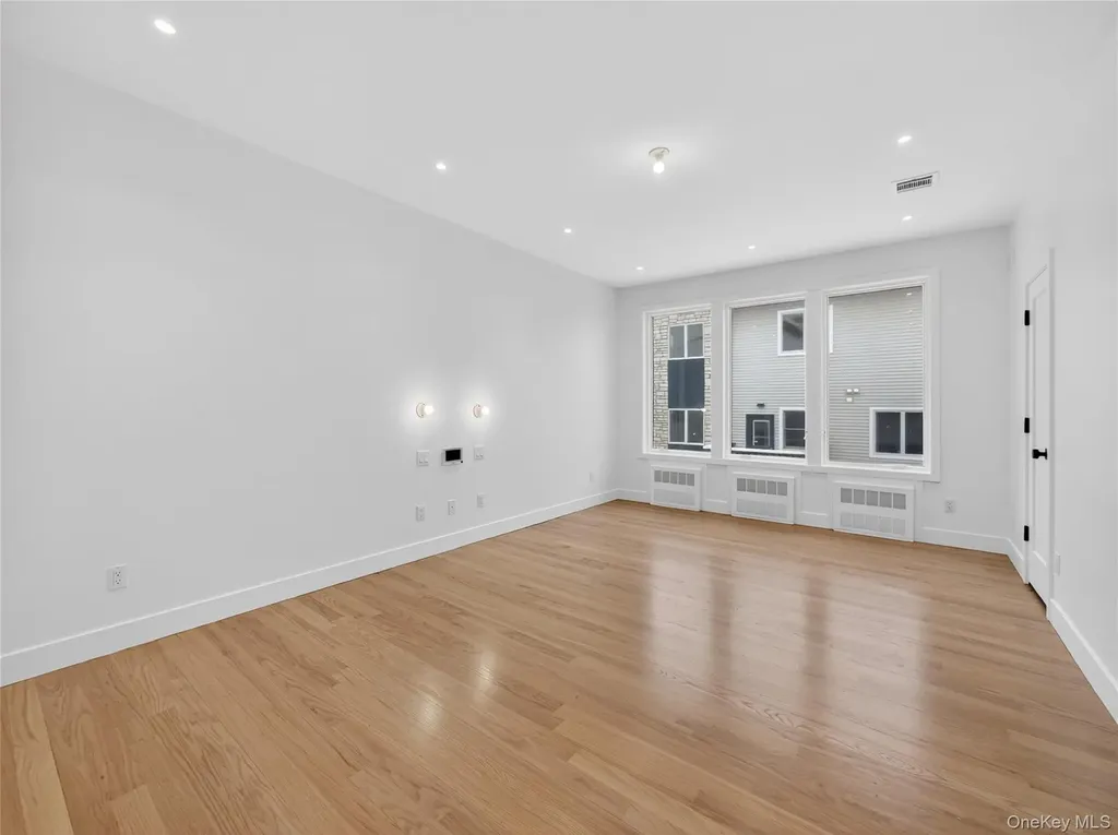 13 Elener Lane Spring Valley NY 10977