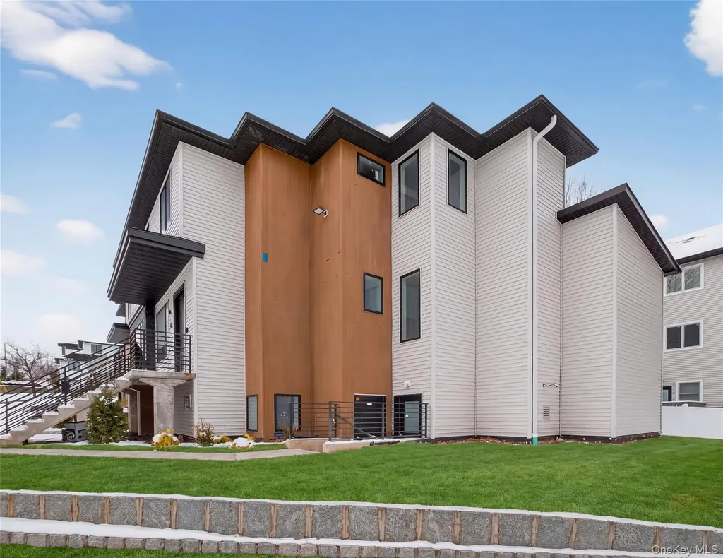13 Elener Lane Spring Valley NY 10977