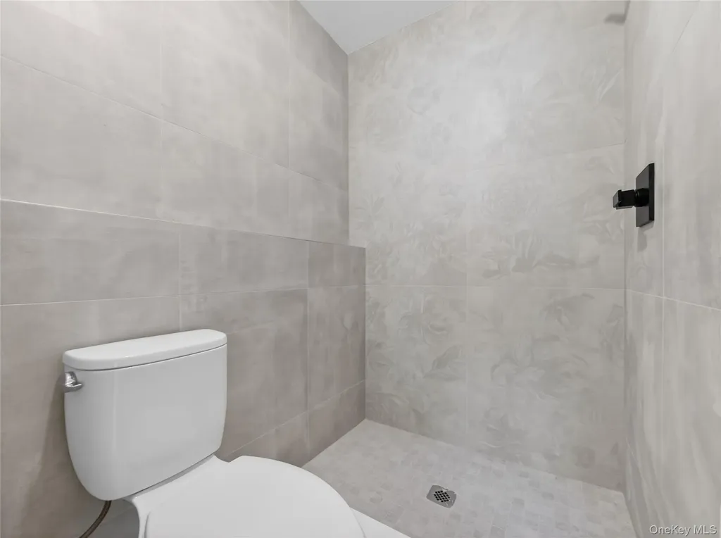 13 Elener Lane Spring Valley NY 10977