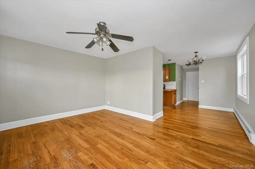6439 58th Road Maspeth NY 11378