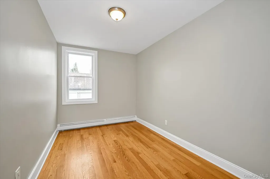 6439 58th Road Maspeth NY 11378