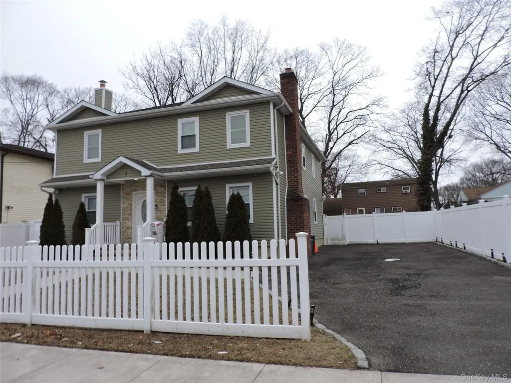 9 Bainbridge Street Roosevelt NY 11575
