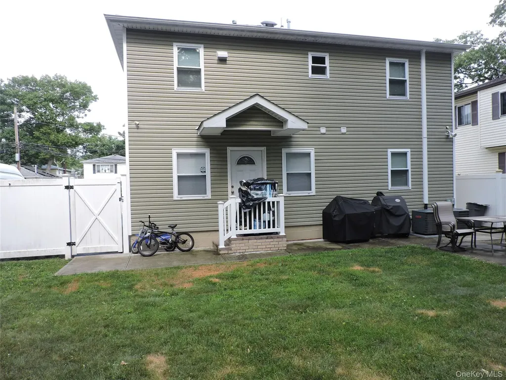 9 Bainbridge Street Roosevelt NY 11575