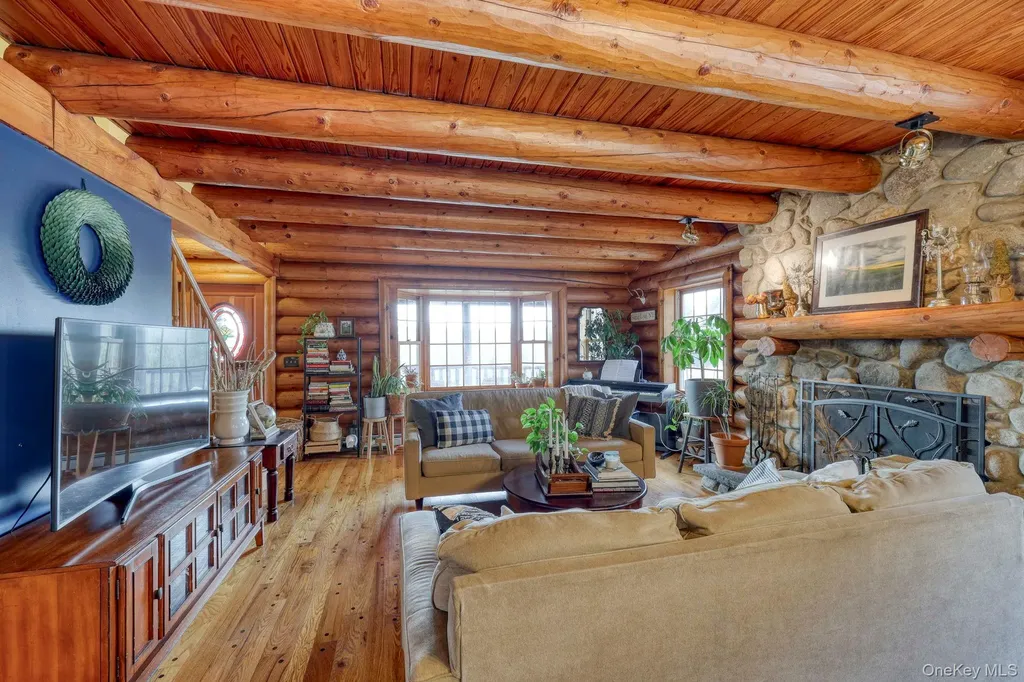 44 Cedar Pond Lane Chester NY 10918
