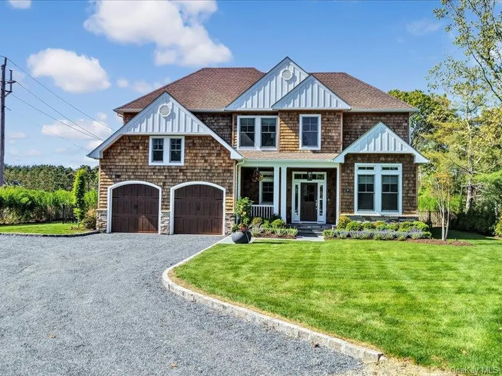 17 Adam Lane Westhampton Beach NY 11978