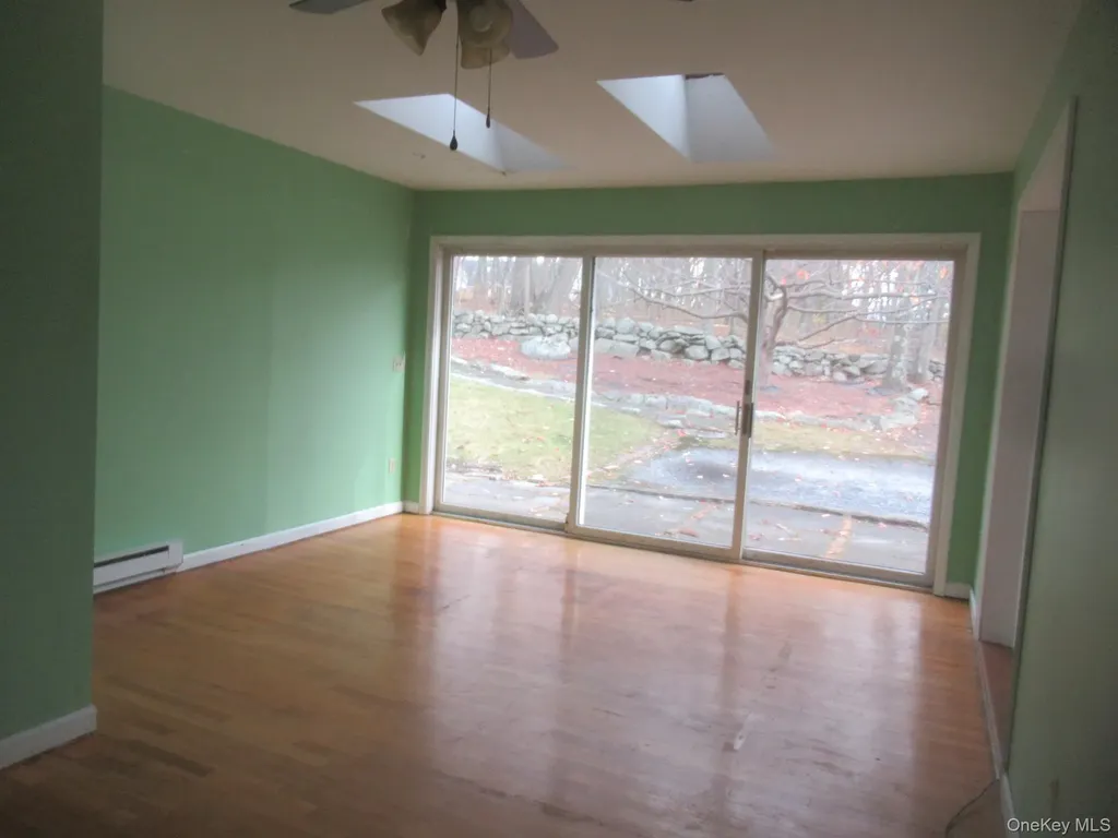 64 Hillside View Road Mahopac NY 10541