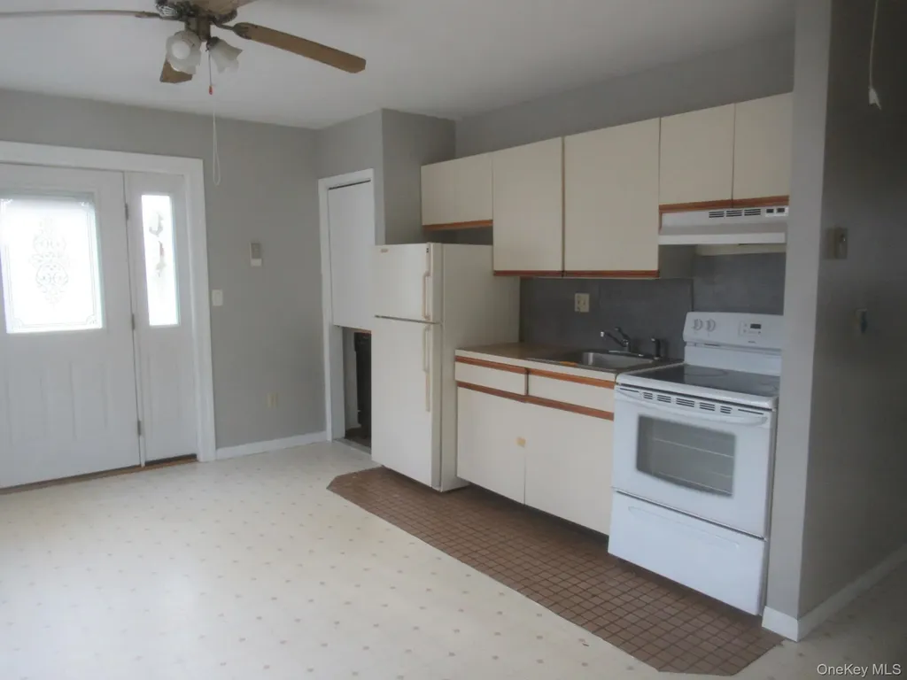 64 Hillside View Road Mahopac NY 10541