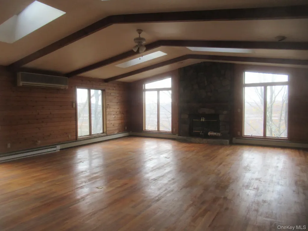 64 Hillside View Road Mahopac NY 10541