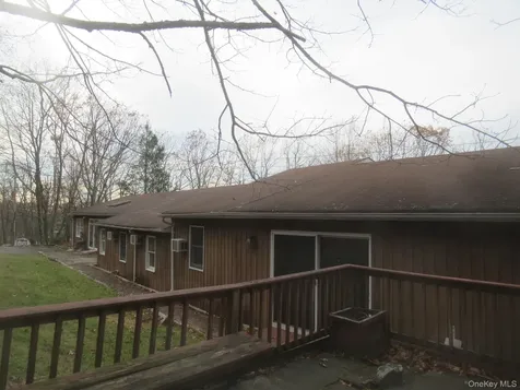 64 Hillside View Road Mahopac NY 10541