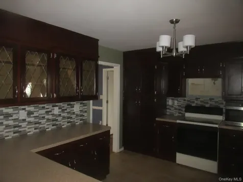 64 Hillside View Road Mahopac NY 10541